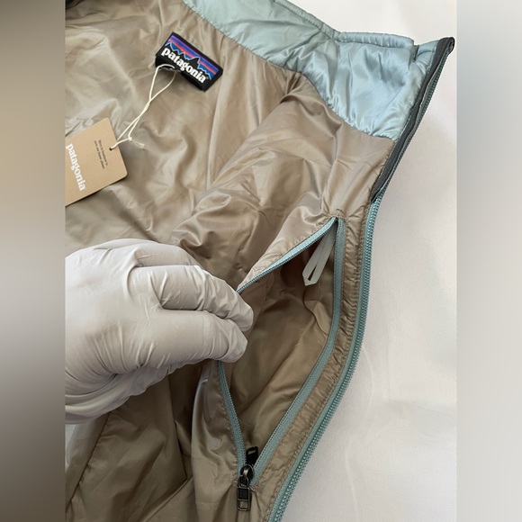 NWT Patagonia Nano Puff Vest Women's Size M Thermal Blue 2024 - Picture 11 of 16